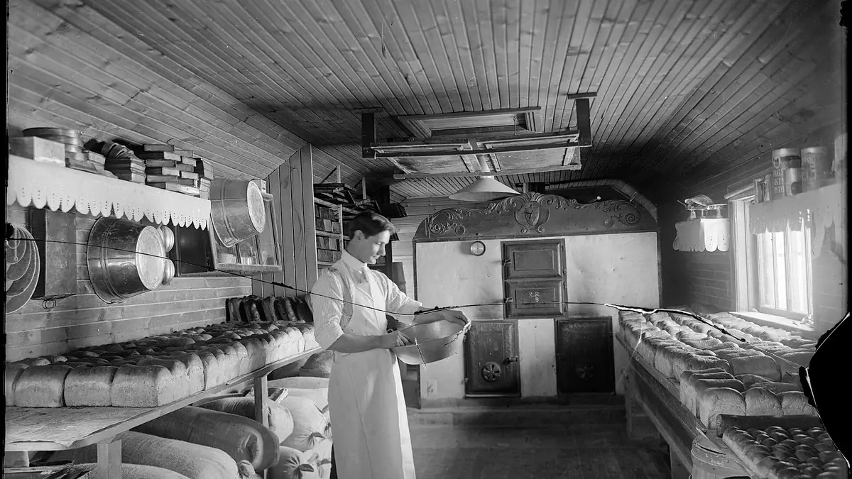 Tonys Bakery – bakery in Collier Row, London